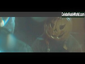 Danielle Harris Nude, breasts scene in Halloween (2007) 14