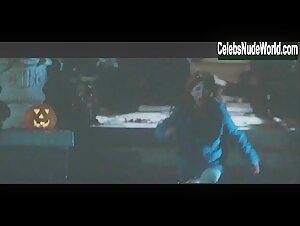 Danielle Harris Nude, breasts scene in Halloween (2007) 2