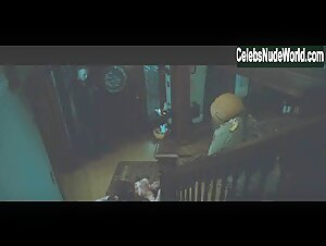 Danielle Harris Nude, breasts scene in Halloween (2007) 8