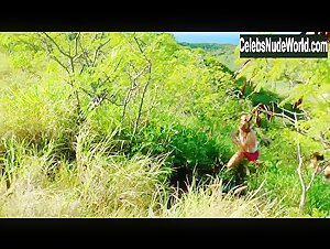 Angela Sprinkle Sexy scene in Hawaii Five-0 (2010-2020) 2