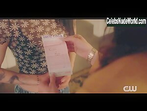 Maddison Jaizani, Leah Lewis, Anja Savcic lesbian, Sexy scene in Nancy Drew (2019-2022) 1