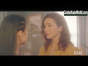 Maddison Jaizani, Leah Lewis, Anja Savcic lesbian, Sexy scene in Nancy Drew (2019-2022) 7