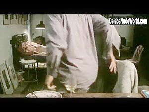 Ariane Schluter Nude, butt scene in The Dress (1996) 7