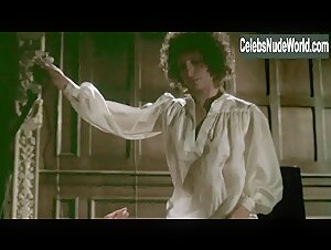 Barbra Streisand Nude, breasts scene in A Star Is Born (1976) 5