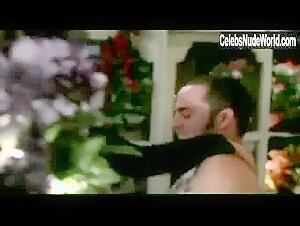 Ashley Williams Hot,underclothing scene in Huff (2004-2006) 14