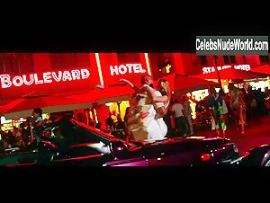 Bar Paly butt, Nude scene in Pain & Gain (2013) 5