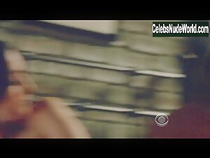 Jordana Spiro, Archie Panjabi Sexy, lesbian scene in The Good Wife (2012-2015) 12