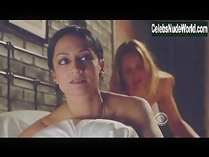 Jordana Spiro, Archie Panjabi Sexy, lesbian scene in The Good Wife (2012-2015) 18