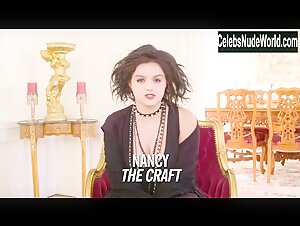 Ariel Winter Sexy scene in Cosmopolitan: Mean Girls Photoshoot 1