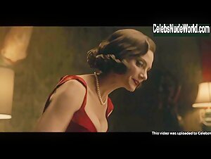 April Bowlby Sexy scene in Titans (2018-2021) 9