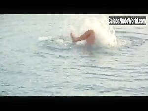 Bess Armstrong Nude, butt scene in The Four Seasons (1981)