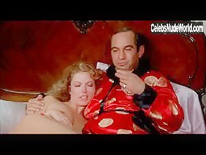 Susan Blakely breasts, bush scene in Capone (1975) 5