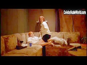 Bonnie Root Sexy scene in In the Weeds (2000) 2