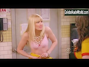 Beth Behrs underwear, Sexy scene in 2 Broke Girls (2012-2016) 3