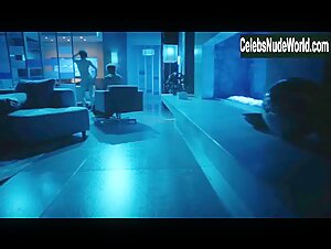 Bess Rous Nude, butt scene in Murder in the First (2014-2016) 1