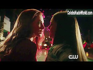 Bridget Regan, Yara Martinez lesbian, Sexy scene in Jane the Virgin (2015-2019) 18