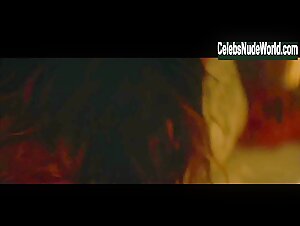 Brianna Barnes Sexy scene in A Midsummer Night's Dream (2017) 11