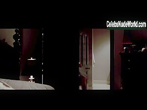 Guinevere Turner, Cara Seymour breasts scene in American Psycho (2000) 11