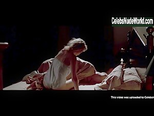 Guinevere Turner, Cara Seymour breasts scene in American Psycho (2000)
