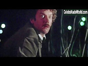 Brooke Adams breasts, Nude scene in Invasion of the Body Snatchers (1978) 5