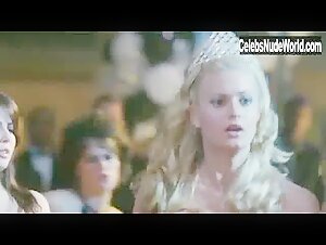 Brooke D'Orsay butt, Nude scene in It's a Boy Girl Thing (2006) 3