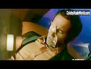Carmen Perez underwear, Sexy scene in Nip/Tuck (2003-2010) 8