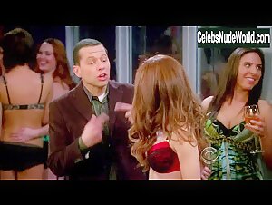 Courtney Thorne-Smith, Brooke Lyons underwear, Sexy scene in Two and a Half Men (2003-2015) 3
