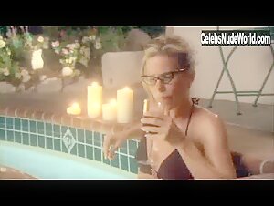 Cheryl Hines bikini, Sexy scene in Bickford Shmeckler's Cool Ideas (2006)