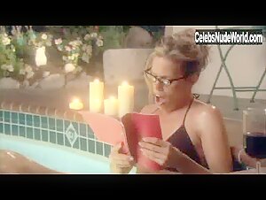 Cheryl Hines bikini, Sexy scene in Bickford Shmeckler's Cool Ideas (2006) 5