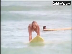 Cheryl Ladd bikini, Sexy scene in Charlie's Angels (1976-1981) 2