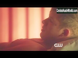 Chelsea Gilligan underwear, Sexy scene in Star-Crossed (2014) 8