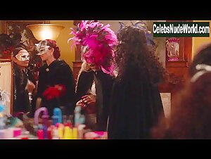 Karrueche Tran, Niecy Nash, Carrie Preston underwear, Sexy scene in Claws (2017-2022) 1