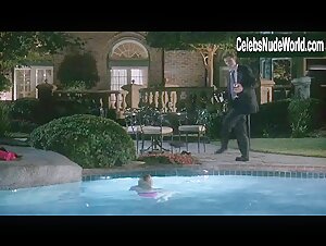 Courtney Thorne-Smith bikini, Sexy scene in Side Out (1990) 11