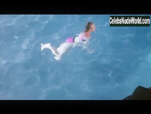 Courtney Thorne-Smith bikini, Sexy scene in Side Out (1990) 13