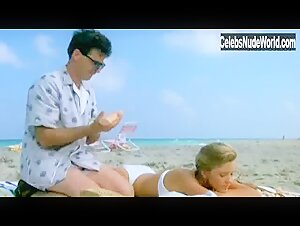 Courtney Thorne-Smith Sexy, bikini scene in Revenge of the Nerds II (1987) 12