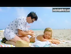 Courtney Thorne-Smith Sexy, bikini scene in Revenge of the Nerds II (1987)