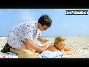 Courtney Thorne-Smith Sexy, bikini scene in Revenge of the Nerds II (1987) 19