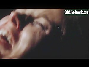Chloe Russell Nude, breasts scene in Suspect Zero (2004) 4