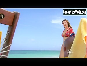Christa Miller, Sarah Chalke bikini, Sexy scene in Scrubs (2001-2009) 7