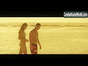 Cody Horn Sexy, bikini scene in Magic Mike (2012) 11