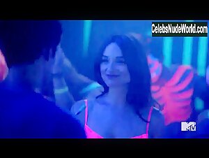 Crystal Reed Cleavage , Lingerie scene in Teen Wolf (2011-2017) 15
