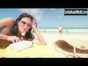 Claudia Black bikini, Sexy scene in Farscape (1999-2003) 4