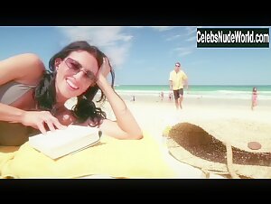 Claudia Black bikini, Sexy scene in Farscape (1999-2003) 6