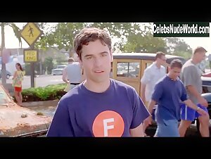 Kirsten Dunst, Eliza Dushku, Tsianina Joelson, Nicole Bilderback, Clare Kramer Sexy, bikini scene in Bring It On (2000) 10