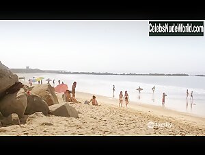 Maia Mitchell, Cierra Ramirez bikini, Sexy scene in The Fosters (2013-2018) 1