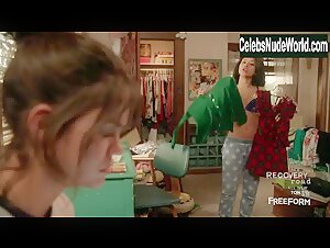 Cierra Ramirez underwear, Sexy scene in The Fosters (2013-2018) 2