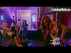 Cristina Rosato, Karissa Tynes underwear, Sexy scene in iZombie (2015-2019) 3
