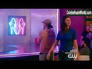 Cristina Rosato, Karissa Tynes underwear, Sexy scene in iZombie (2015-2019) 6