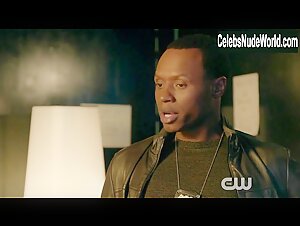 Chasty Ballesteros, Cristina Rosato, Karissa Tynes, Tiffany Mack, Jessica Lu Sexy,underclothing scene in iZombie (2015-2019) 7