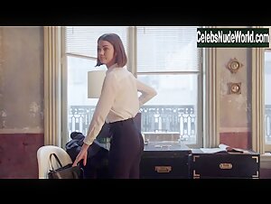 Cierra Ramirez underwear, Sexy scene in Good Trouble (2019-) 18